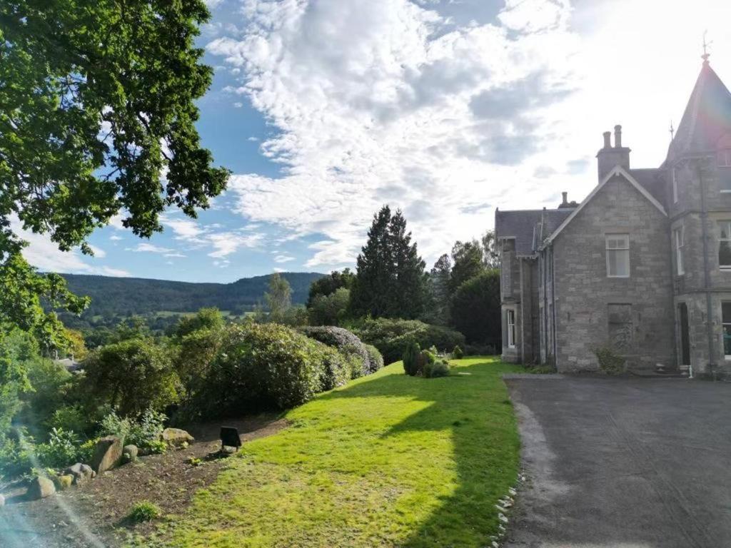 Wellwood Manor Hotel Pitlochry Exterior photo
